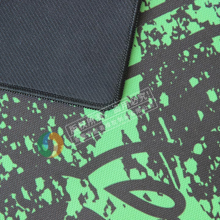 雷蛇超大游戲鼠標(biāo)墊